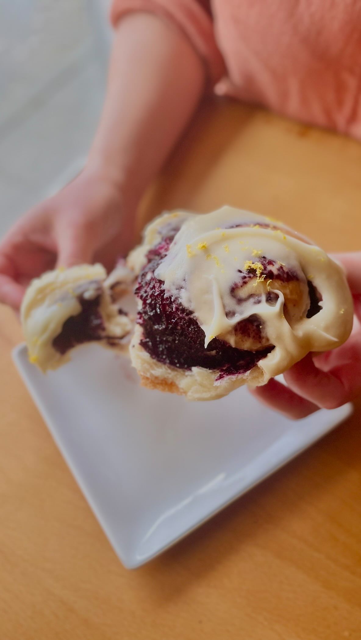 Watch out cinnamon rolls! Blueberry Rolls are making an appearance today 🫐 
They’re so yummy we just might keep them on the menu!
.
.
.
#sitkaalaska #alaskabakery #blueberries #freshbaked #cinnamonrolls #blueberryrolls