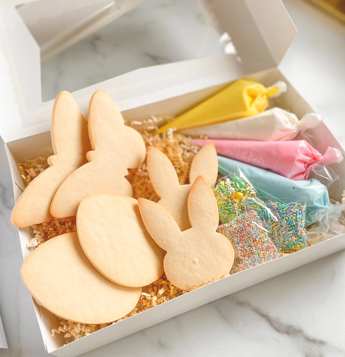 ✨ Pick up your Easter Sugar Cookie Kits this Saturday! 🐰 🐣 🦋

Limited kits available!
.
.
.
#easter #cookiekits #eastercookies🐰 #vanillasugarcookies #sugarcookiedecorating